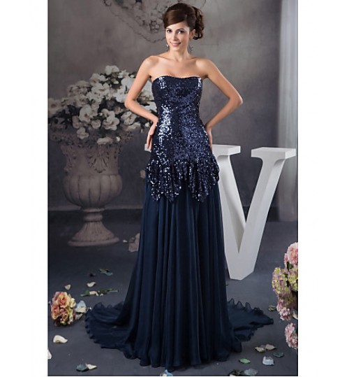 Formal Evening Dress A-line Strapless Sweep / Brush Train Chiffon / Sequined with Draping  